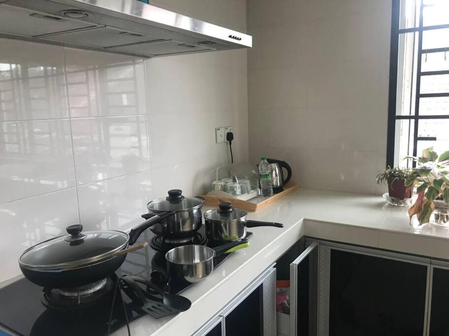 Terrace House Near Stulang Laut Ciq Midvalley Ksl For 7Pax 新山 外观 照片