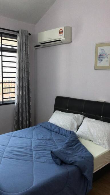 Terrace House Near Stulang Laut Ciq Midvalley Ksl For 7Pax 新山 外观 照片