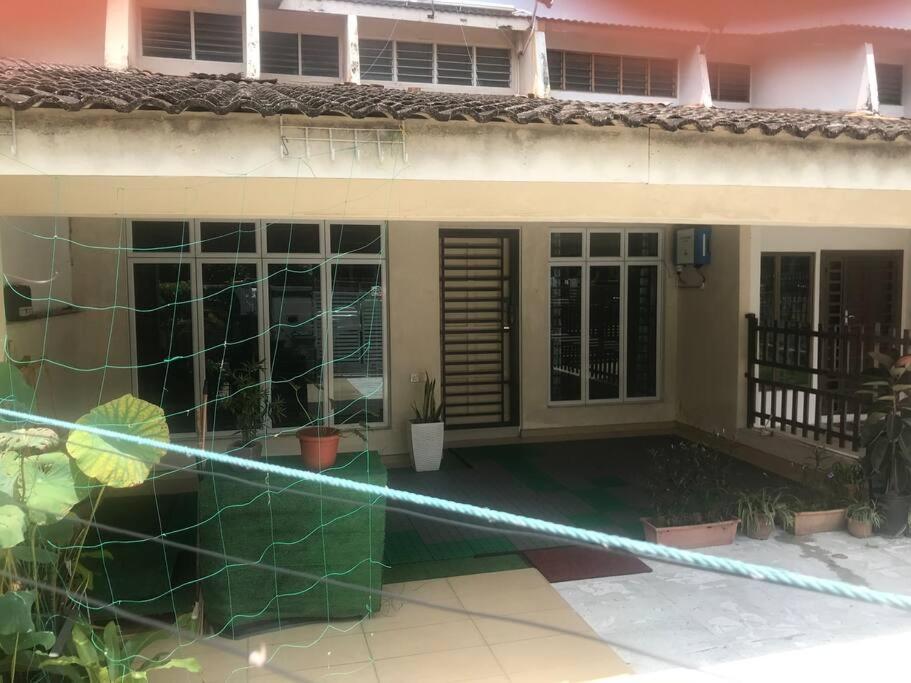 Terrace House Near Stulang Laut Ciq Midvalley Ksl For 7Pax 新山 外观 照片